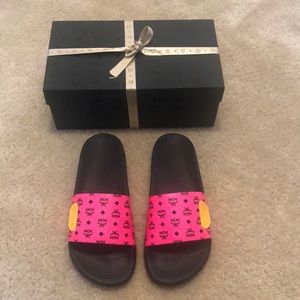 pink mcm slides